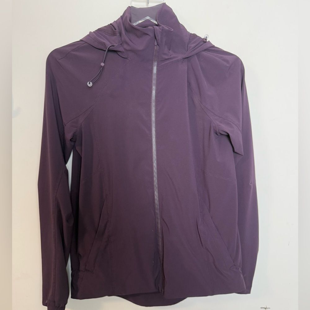 Lululemon|Step To It Hooded Full Zip Jacket Black cherry water Repellent Size 2